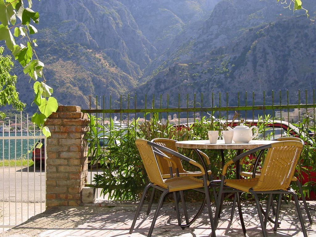 Apartment Mimosa Kotor Quarto foto