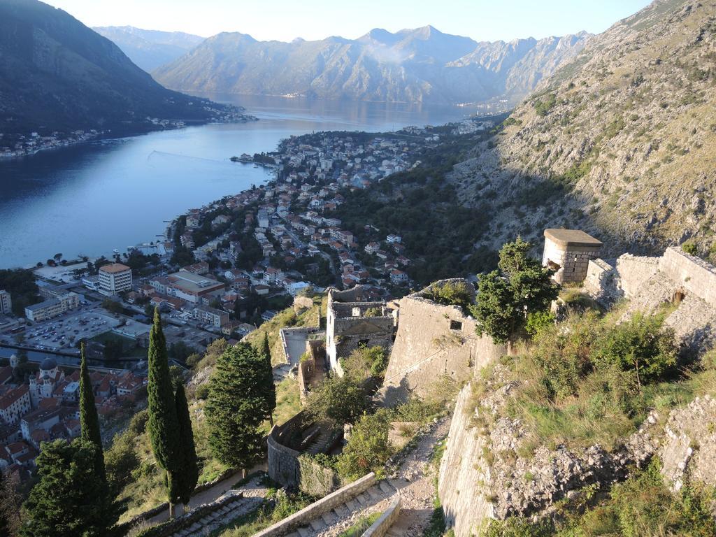 Apartment Mimosa Kotor Quarto foto
